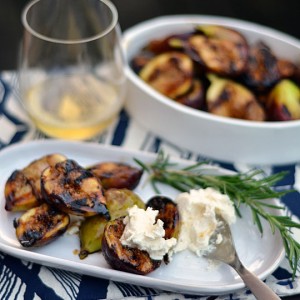 Grilled Figs with Honeyed Mascarpone