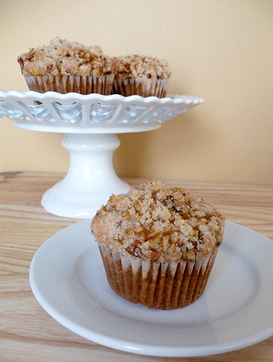 Pumpkin and Cream Cheese Muffins with Pecan Steusel