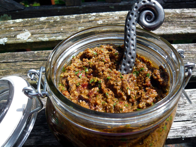 Olive Tapenade with Arugula and Sun-Dried Tomato