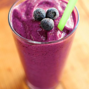 Blueberry Coconut Smoothie