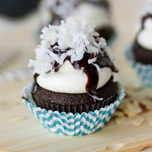 Almond Joy Cupcakes