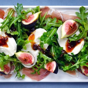 Fig, Prosciutto and Burrata Cheese Salad
