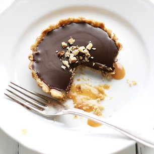 Walnut, Caramel and Chocolate Ganache Tartelettes